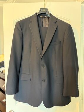 Brooks Brothers Men's Navy Suit